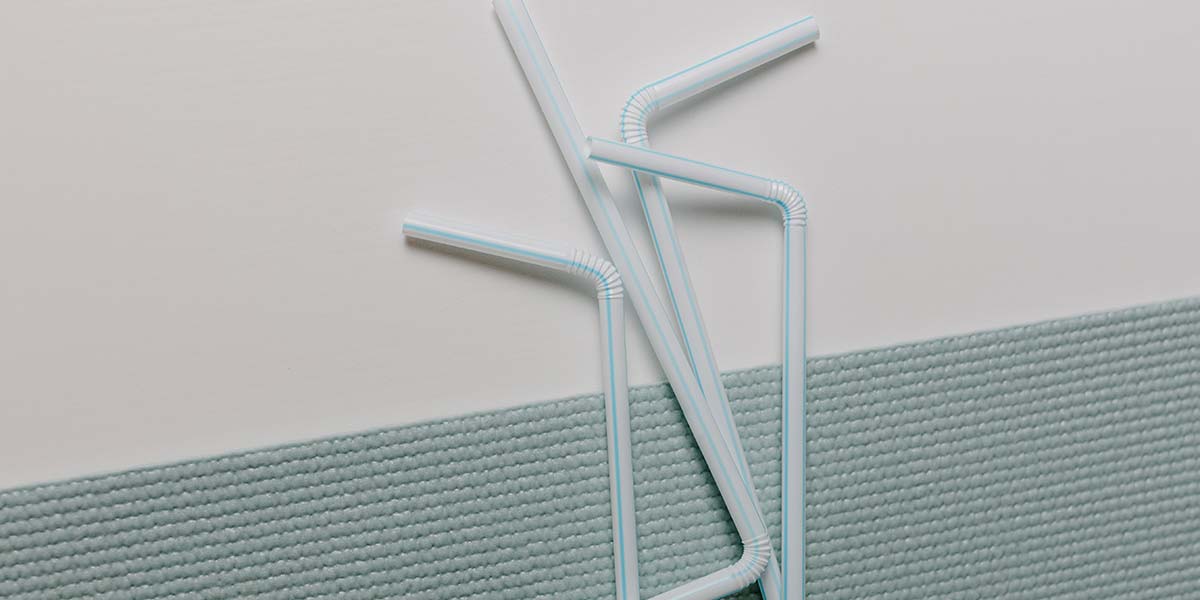 Plastic straws